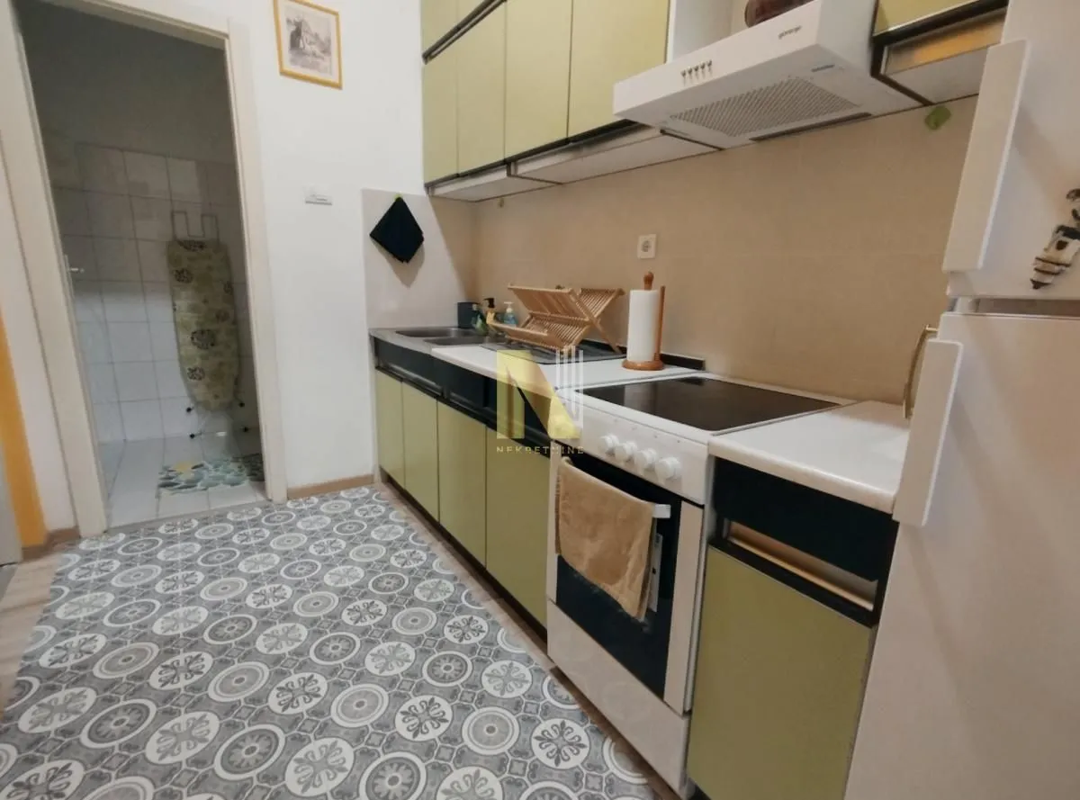 Izdavanje, jednosoban stan, 40m², Podbara, Novi Sad Sve Podlokacije