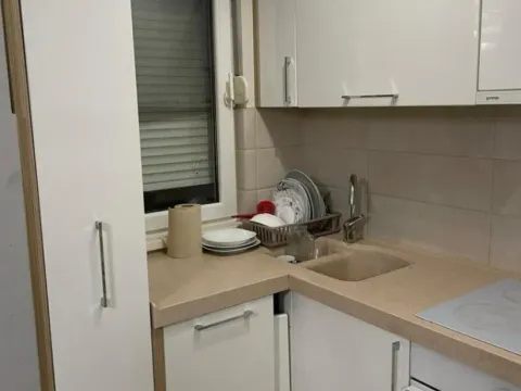 Izdavanje, dvosoban stan, 70m², Zagorič, Podgorica - image 9