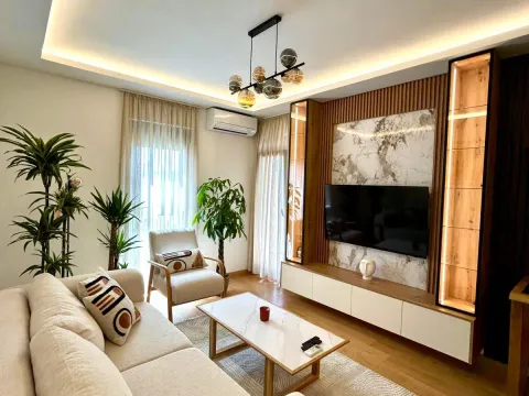 Izdavanje, jednosoban stan, 47m², New City, Podgorica - image 6