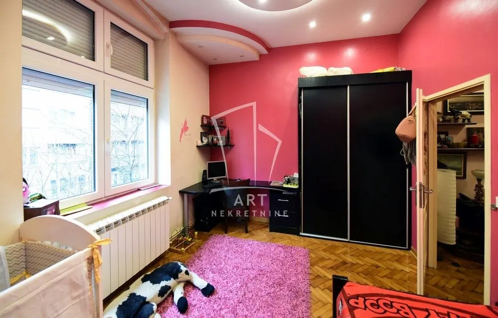 Sale, three bedroom apartment, 86m², Vračar Sve Podlokacije, Beograd