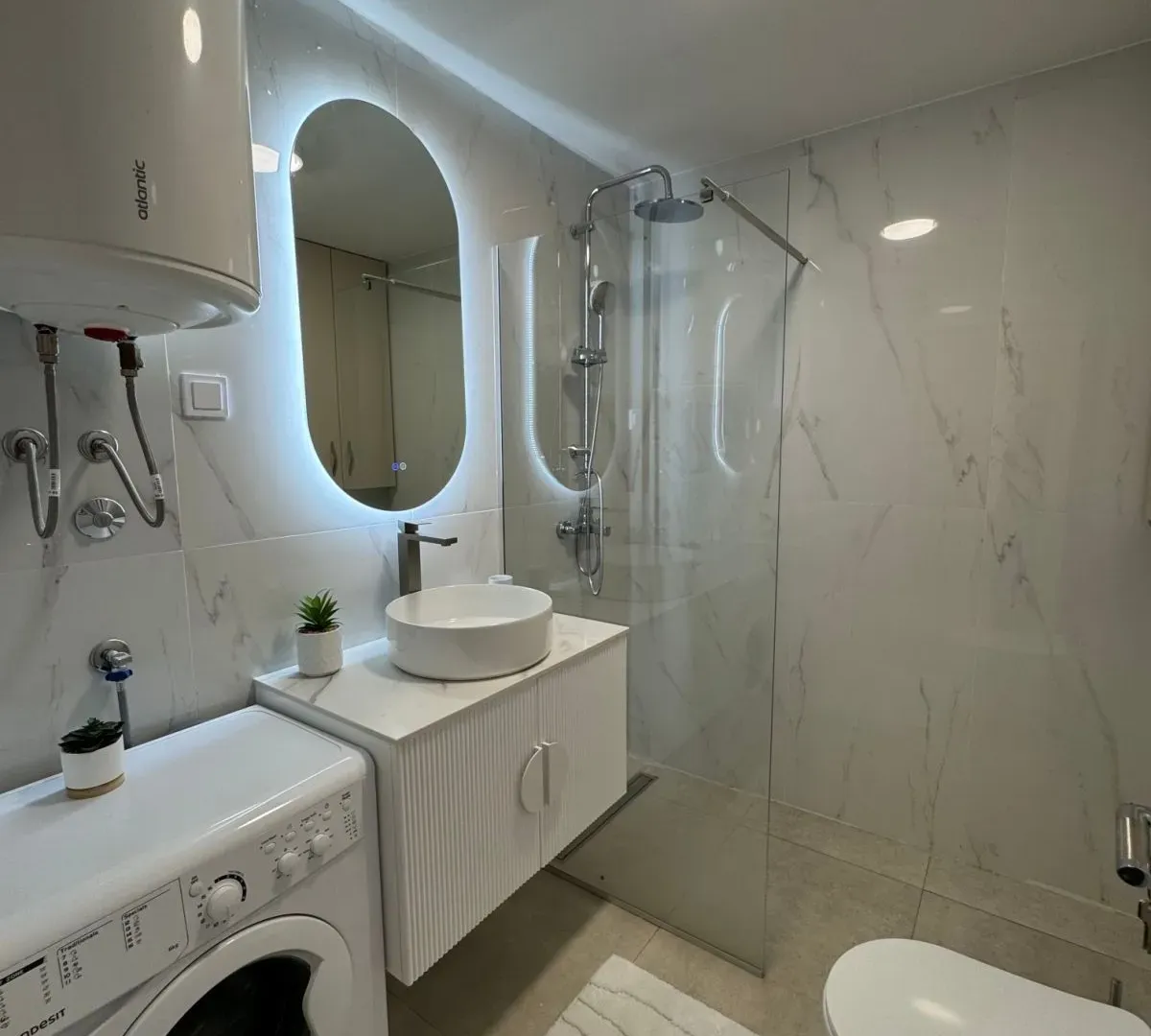 Prodaja, dvosoban stan, 74m², Bečići, Budva