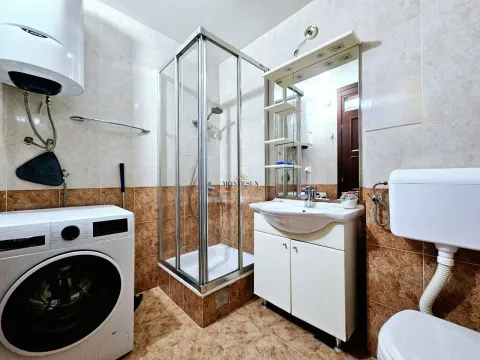 Rent, one bedroom apartment, 40m², Gospoština, Budva - image 7