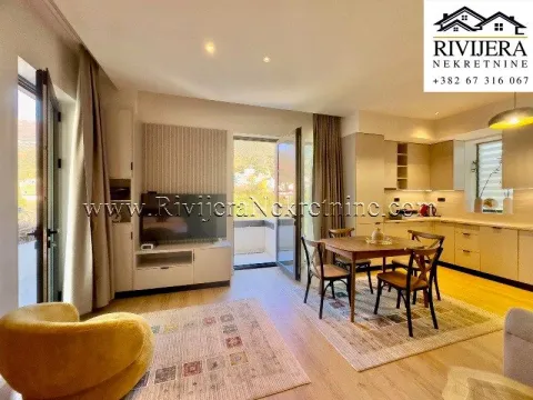 Prodaja, stan, 48m², Porto Montenegro, Tivat - image 1