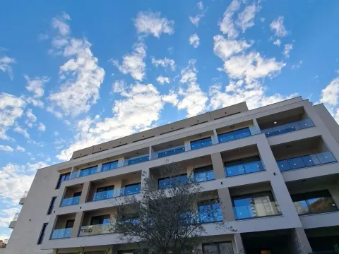 Sale, three bedroom apartment, 146m², Budva, Crna Gora - image 8