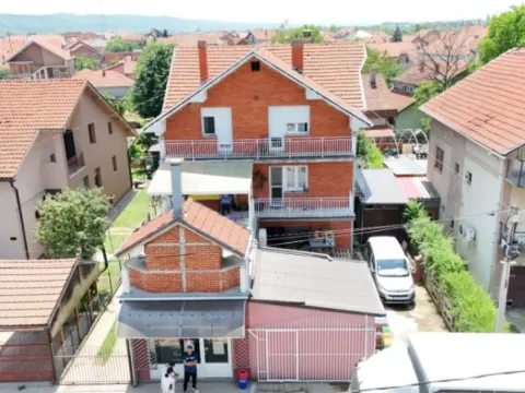 Sale, house, 280m², Radničko naselje, Leskovac - image 2