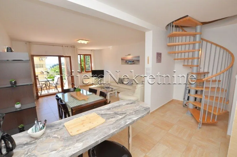 Prodaja, trosoban stan, 109m², Kamenari, Herceg Novi