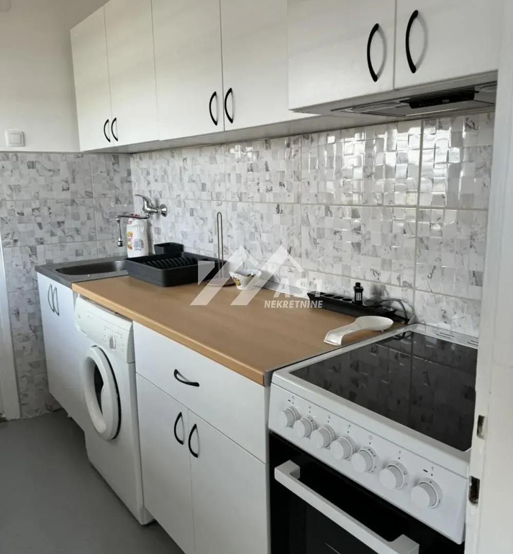 Izdavanje, stan, 30m², Novi Sad Sve Podlokacije, Novi Sad