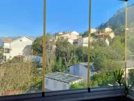 Prodaja, trosoban stan, 110m², Dobrota, Kotor - image 2