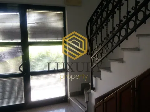 Rent, office space, 53m², Pobrežje, Podgorica - image 1