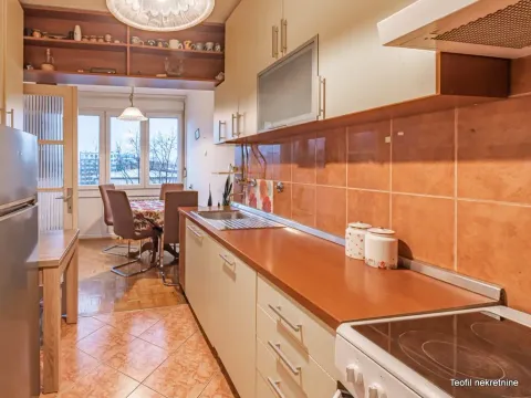 Sale, three bedroom apartment, 80m², Autokomanda, Voždovac Sve Podlokacije - image 11