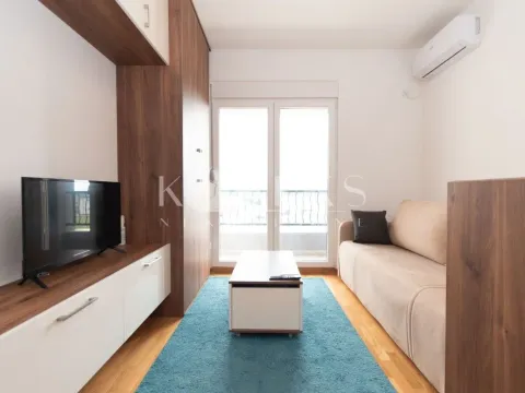 Izdavanje, garsonjera, 27m², Stari Aerodrom, Podgorica - image 13