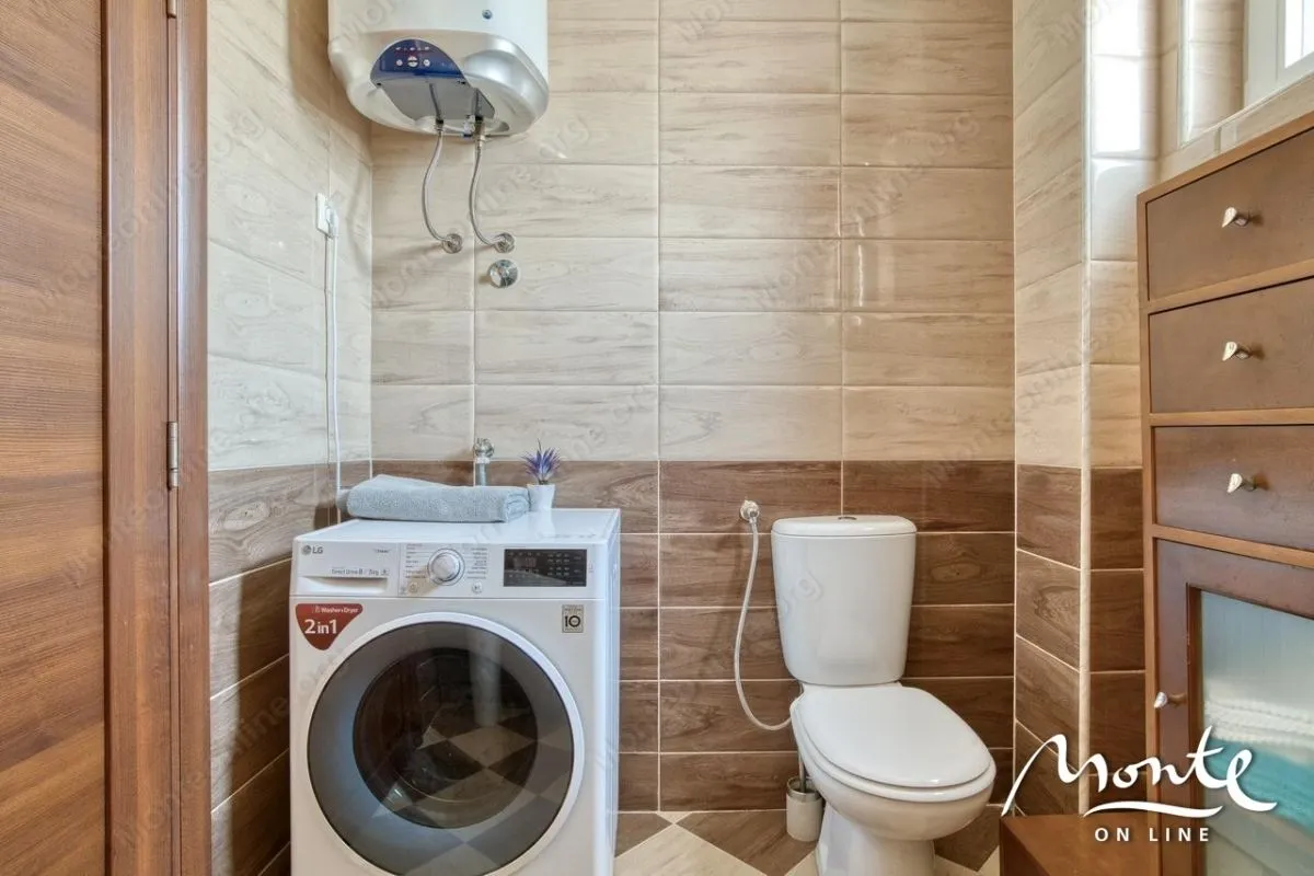 Sale, two bedroom apartment, 85m², Petrovac, Budva
