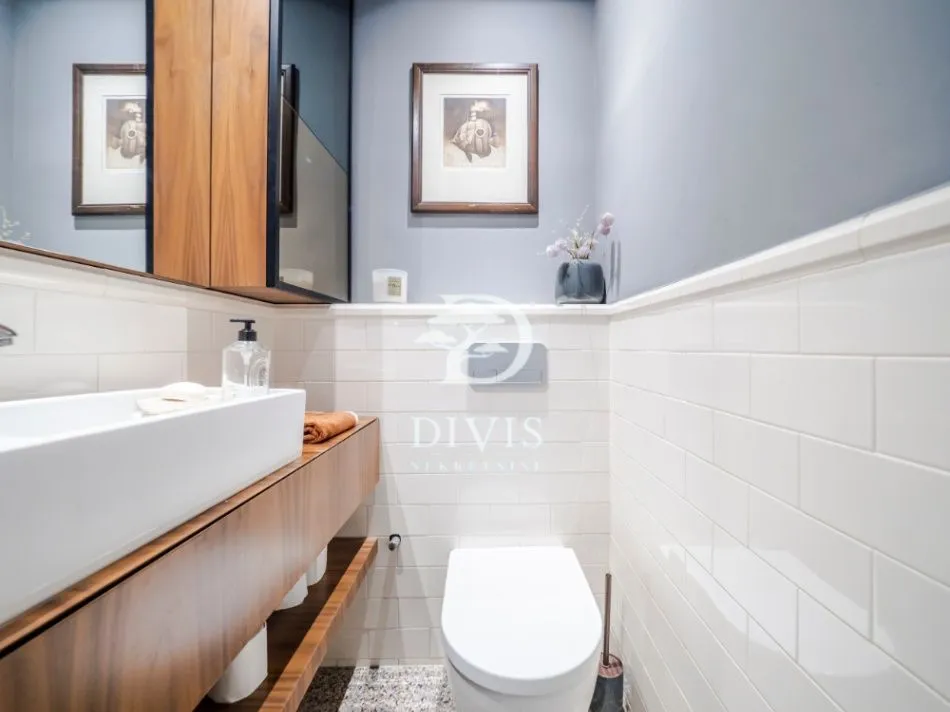 Sale, four bedroom apartment, 103m², Kalenić Pijaca, Vračar Sve Podlokacije