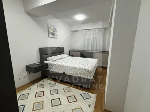 Rent, two bedroom apartment, 78m², City Kvart, Podgorica - image 6