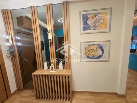 Izdavanje, stan, 240m², Savski Venac, Beograd - image 24