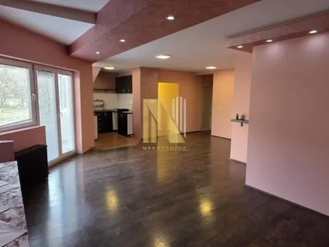 Sale, house, 312m², Novi Sad, Srbija - image 12