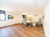Rent, office space, 80m², Blok 5, Podgorica - image 1