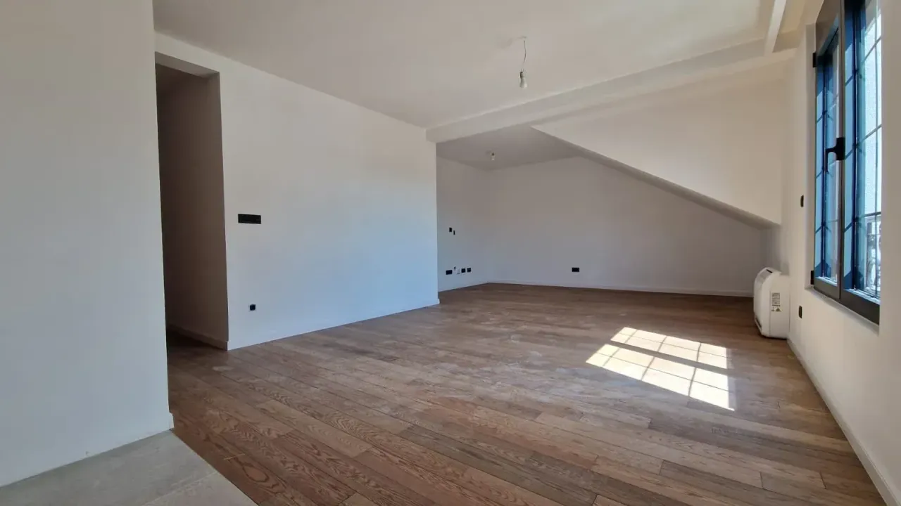 Sale, apartment, 96m², Tivat, Crna Gora