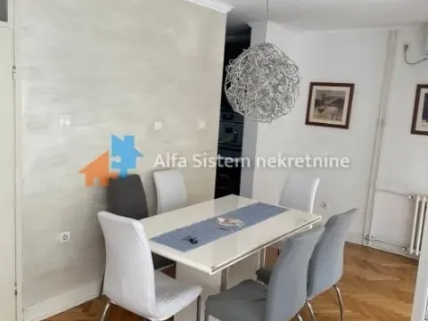 Izdavanje, četvorosoban stan, 100m², Kalenić Pijaca, Vračar Sve Podlokacije - image 3