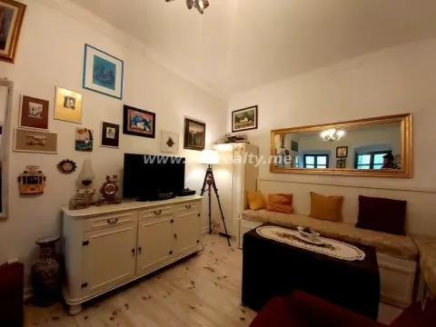 Prodaja, dvosoban stan, 71m², Kotor, Crna Gora - image 3
