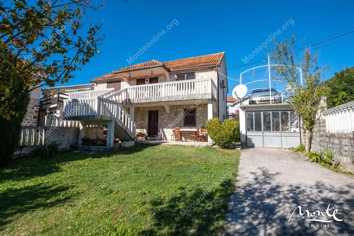 Prodaja, kuća, 153m², Tivat, Crna Gora