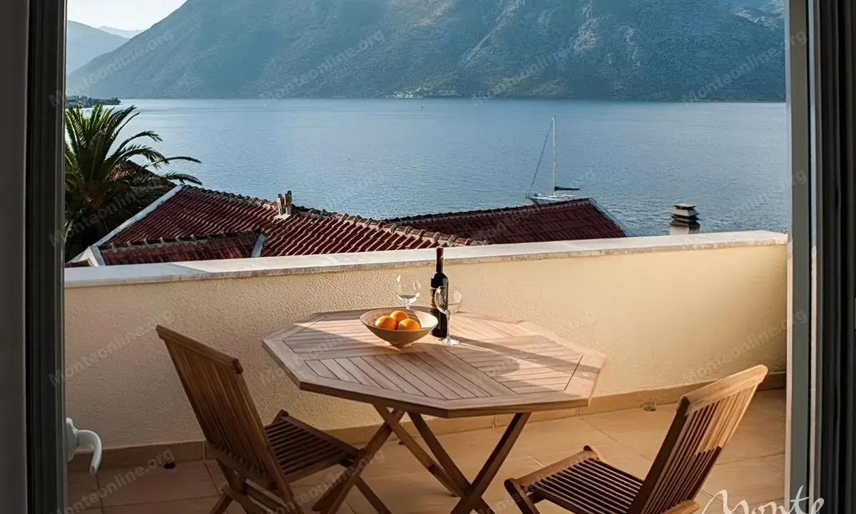 Prodaja, jednosoban stan, 54m², Prčanj, Kotor