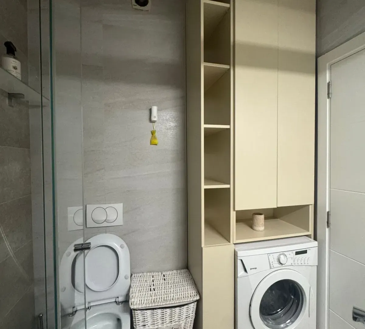 Izdavanje, jednosoban stan, 47m², Pod Goricom, Podgorica