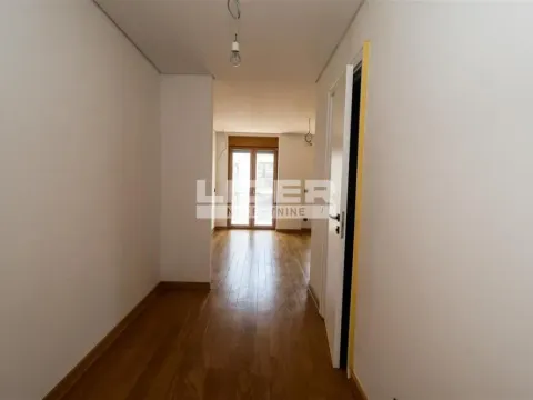 Sale, four bedroom apartment, 261m², Vračar Hram, Vračar Sve Podlokacije - image 16