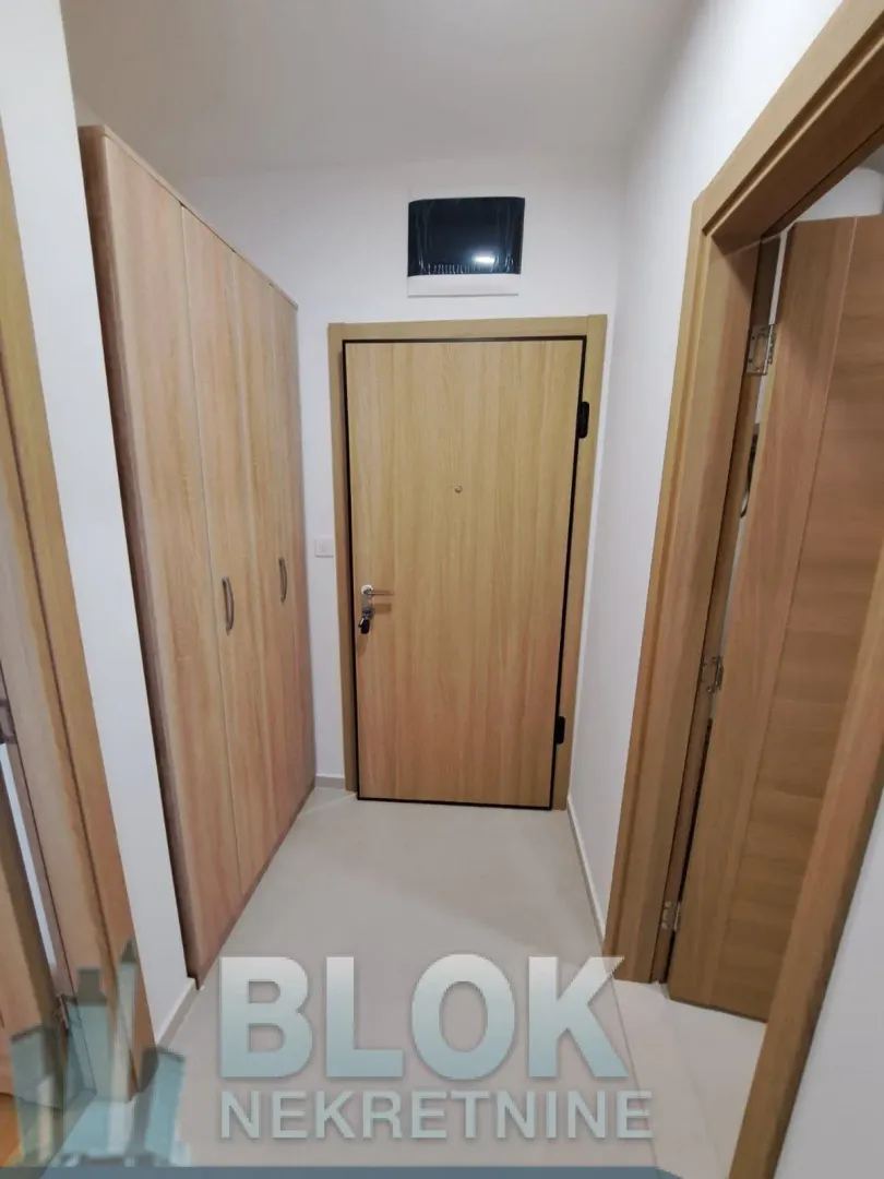 Izdavanje, jednosoban stan, 50m², New City, Podgorica