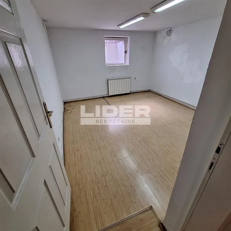 Rent, apartment, 43m², Stari Grad, Beograd