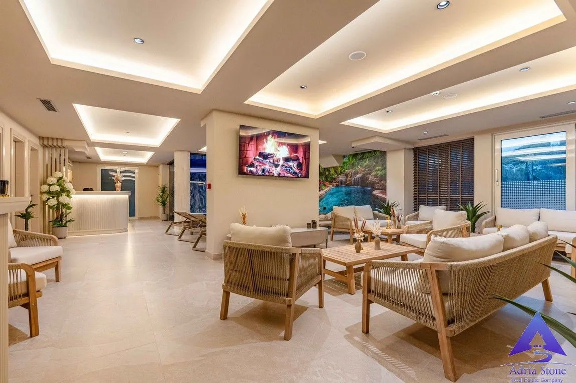 Izdavanje, poslovni prostor, 350m², Pržno, Budva