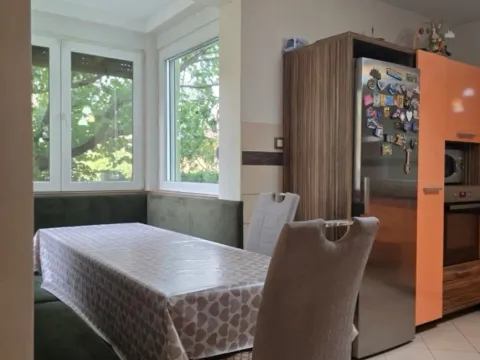 Prodaja, kuća, 175m², Velje Brdo, Podgorica - image 6