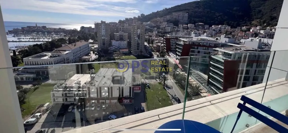 Izdavanje, jednosoban stan, 47m², Budva, Crna Gora