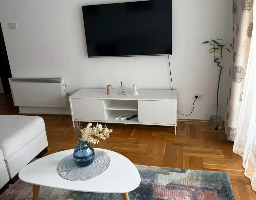 Prodaja, dvosoban stan, 56m², 1 maj, Podgorica
