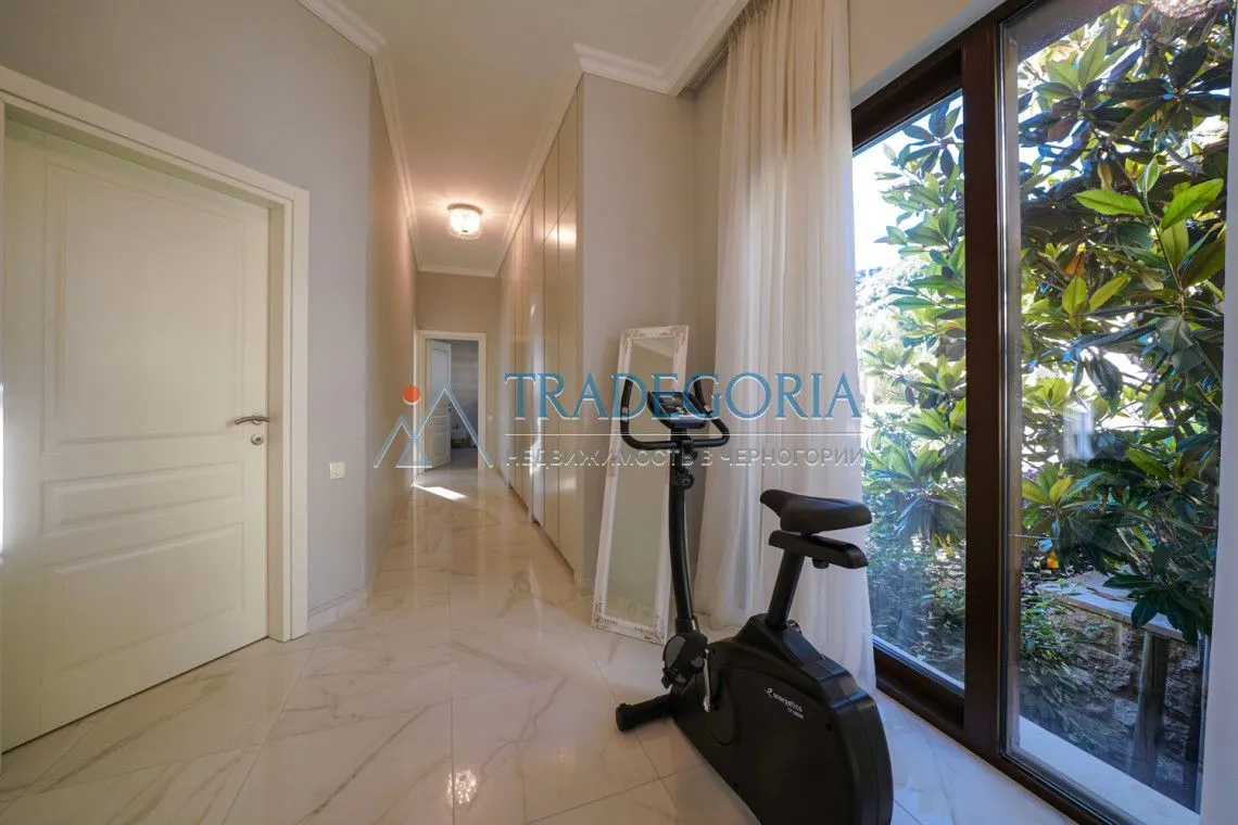 Prodaja, kuća, 285m², Tivat, Crna Gora