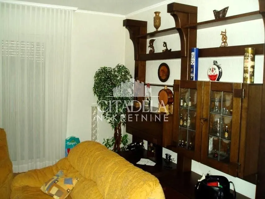 Sale, house, 432m², Resnik, Beograd