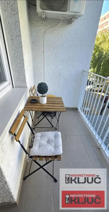 Izdavanje, dvosoban stan, 54m², Rotkvarija, Novi Sad Sve Podlokacije