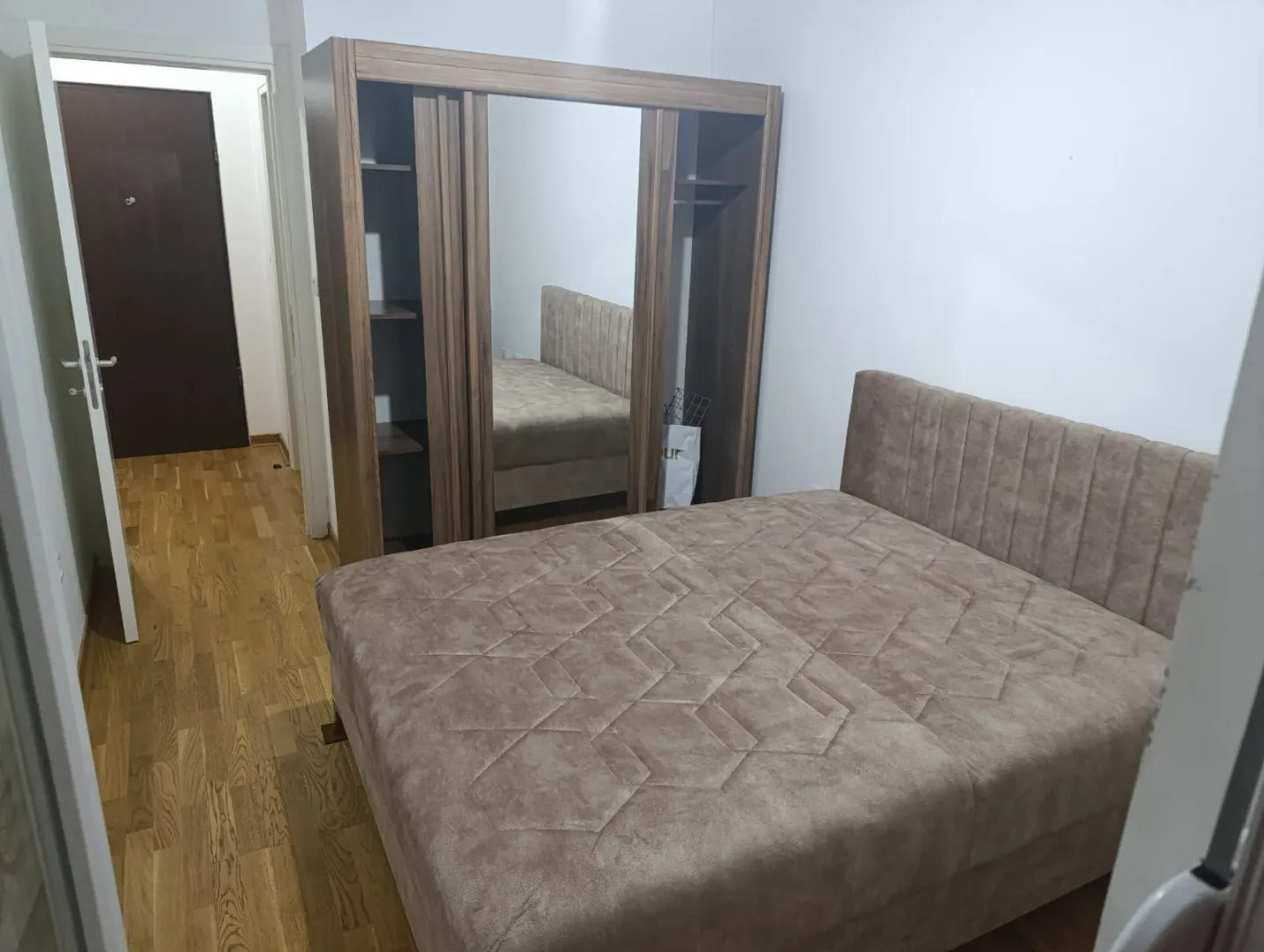 Izdavanje, jednosoban stan, 44m², City Kej, Podgorica