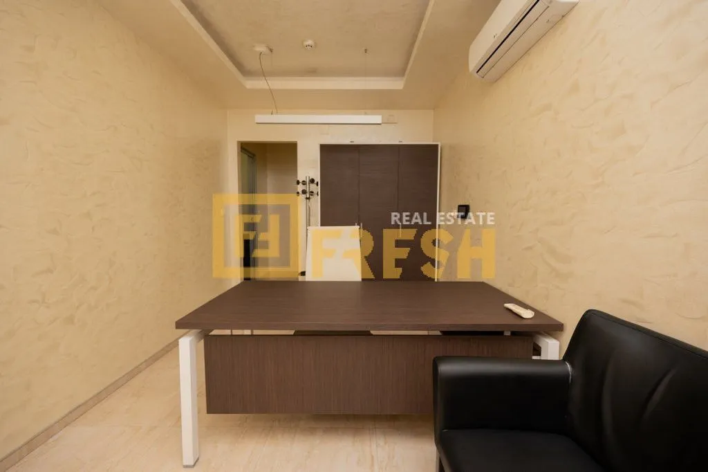 Rent, office space, 75m², Centar, Podgorica