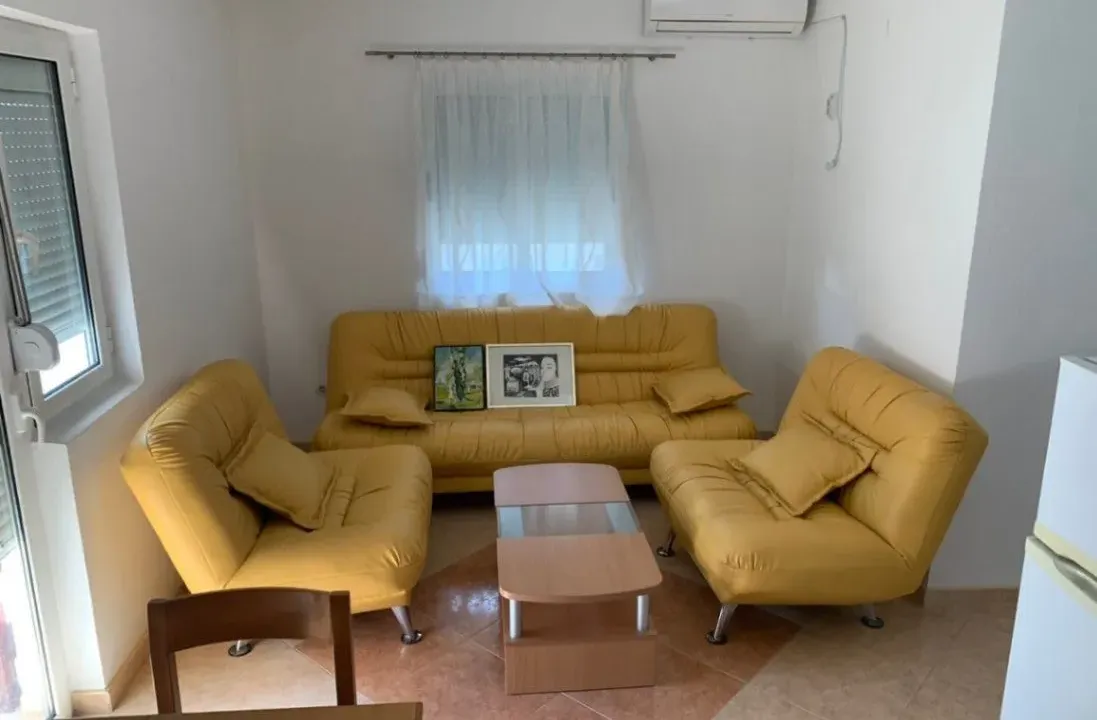Sale, house, 354m², Šušanj, Bar