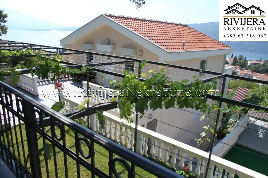 Sale, house, 202m², Baošići, Herceg Novi