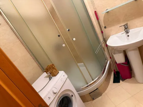 Izdavanje, jednosoban stan, 45m², Stari Aerodrom, Podgorica - image 7