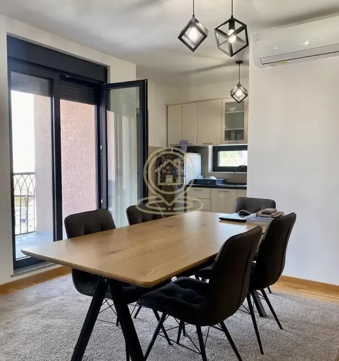 Rent, four bedroom apartment, 100m², Medijana, Niš