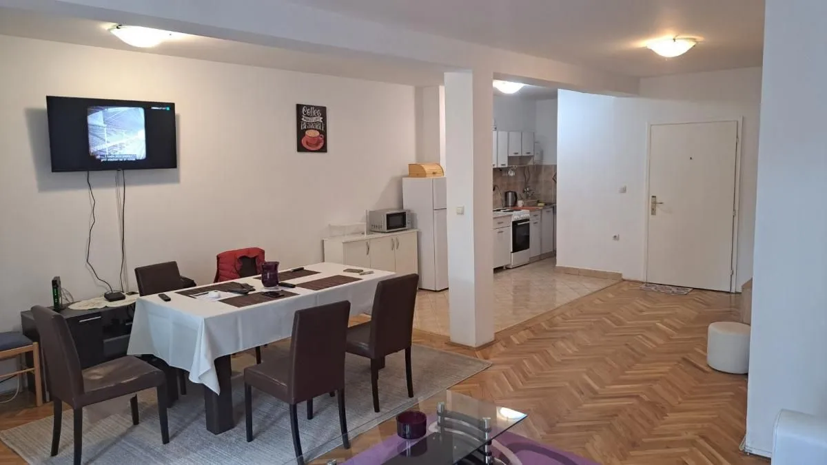 Prodaja, trosoban stan, 92m², Bulevar Oslobodjenja, Novi Sad Sve Podlokacije