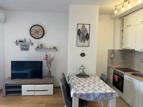 Prodaja, jednosoban stan, 40m², Bečići, Budva - image 9