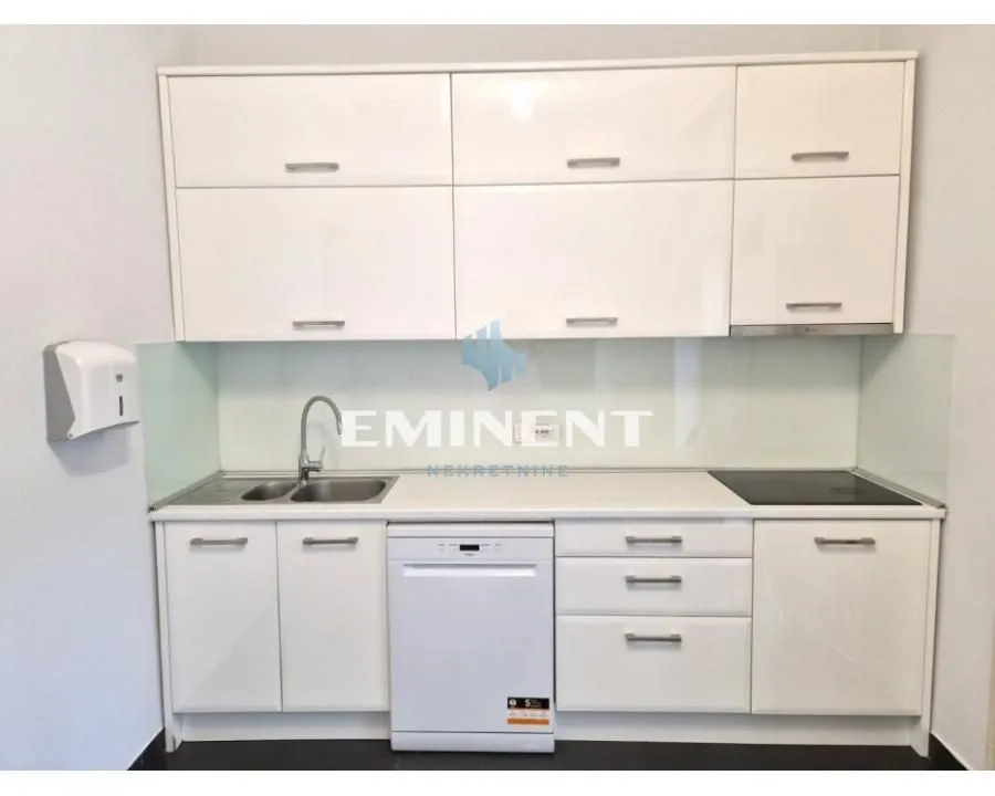 Rent, house, 360m², Autokomanda, Voždovac Sve Podlokacije