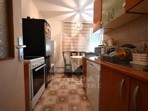 Prodaja, dvosoban stan, 71m², Pejton, Podgorica - image 6
