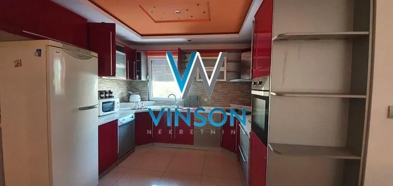 Rent, four bedroom apartment, 198m², Petrovaradin, Novi Sad