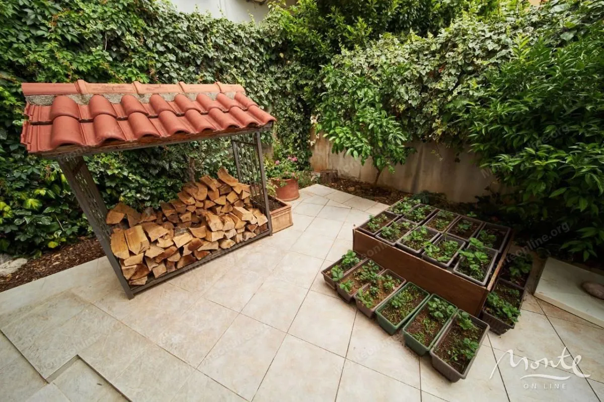 Sale, house, 495m², Bečići, Budva