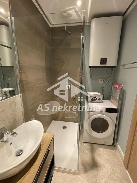Rent, two bedroom apartment, 42m², Vračar Sve Podlokacije, Beograd